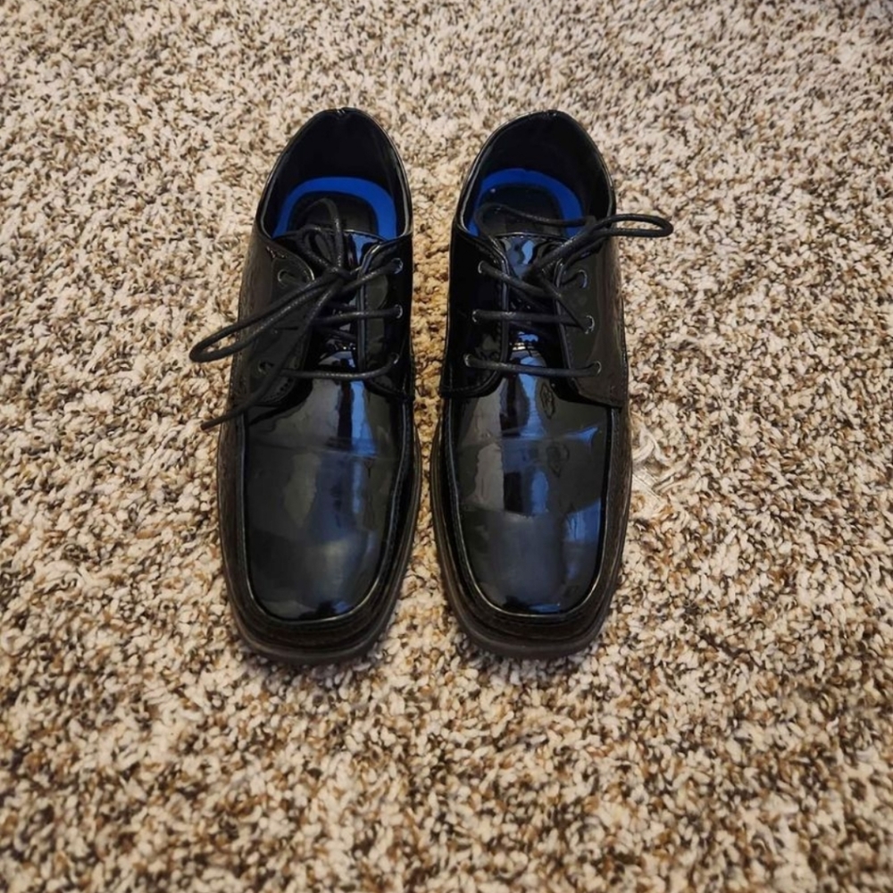 Boys Size 12 Shiny Dress Shoes